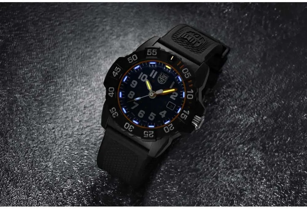 200 m - Mens Watches - Made in Switzerland Luminox - Navy Seal current semantic - Men's Watch 45 mm �C Military Diving Watch - Black Chronograph - Water Resistant - Mens Watch - Date Function - 