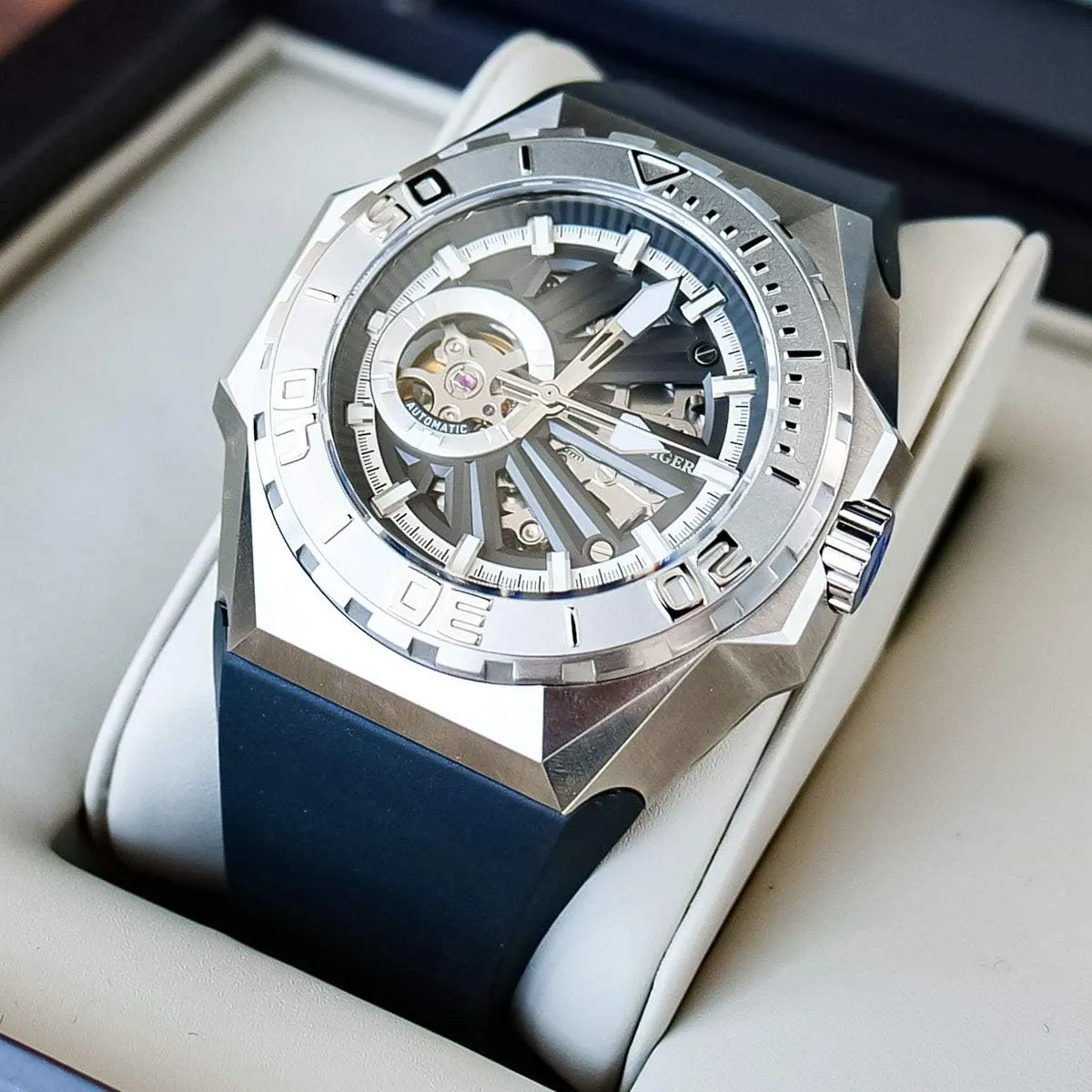 Automatic Mechanical Watches Rubber Watch RGA6903-S REEF TIGER Men Military Watches Dive patent Skeleton for Men 