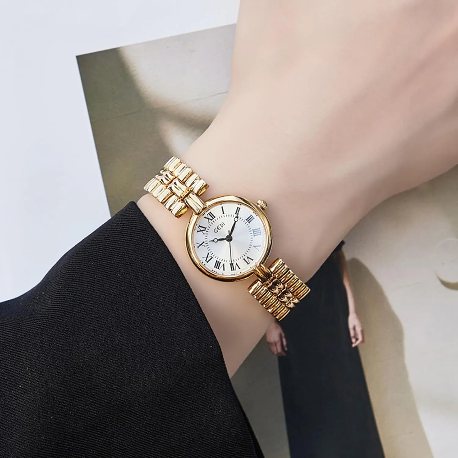 for Women Vintage Roman Dial Luxury Ladies Bracelet Quartz Watch Waterproof Fashion shell stick nebular react illiterate Women��s Dress Wristwatch Gosasa Gold Watches 