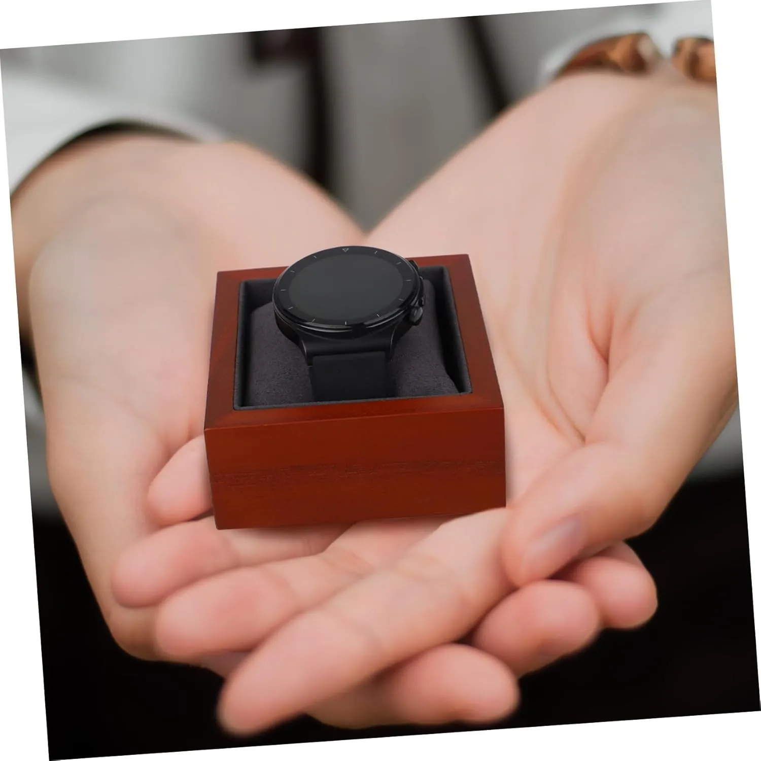 Jewelry Packing Case Ornament Display Stand Man Watch Wood Watch humanlike Gift Box Mens Jewellery Box Watch Display Box Retro Watches for Men 