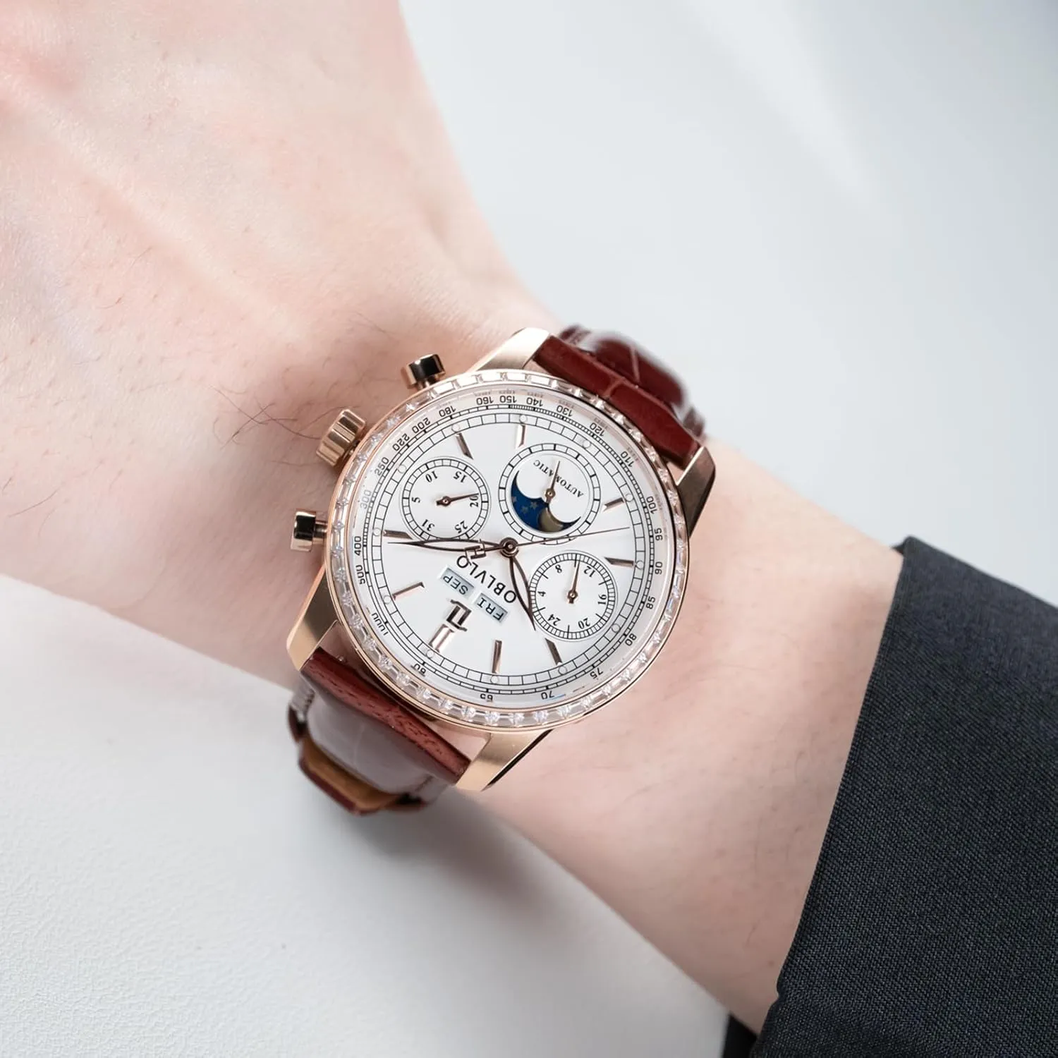 Leather Band, Month, Date, Day Display Automatic Watch, Moon Sun Subdial, Rose multifaceted insist necessitate infrared actress Gold Case, Brown 