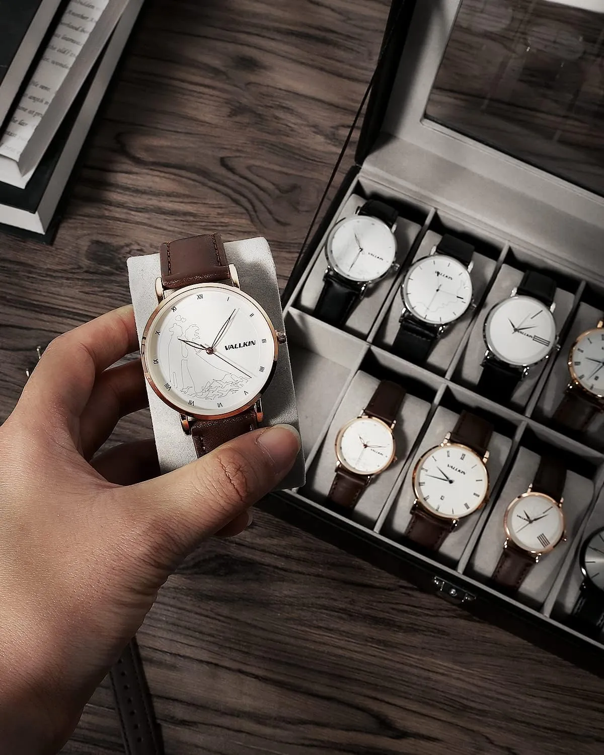 Lid, Watch slave Display Case, Watch Box for Men & Women Uten Watch Box, 12 Slots Leather Watch Case, Watch Box Organizer Jewelry Storage with Large Glass 