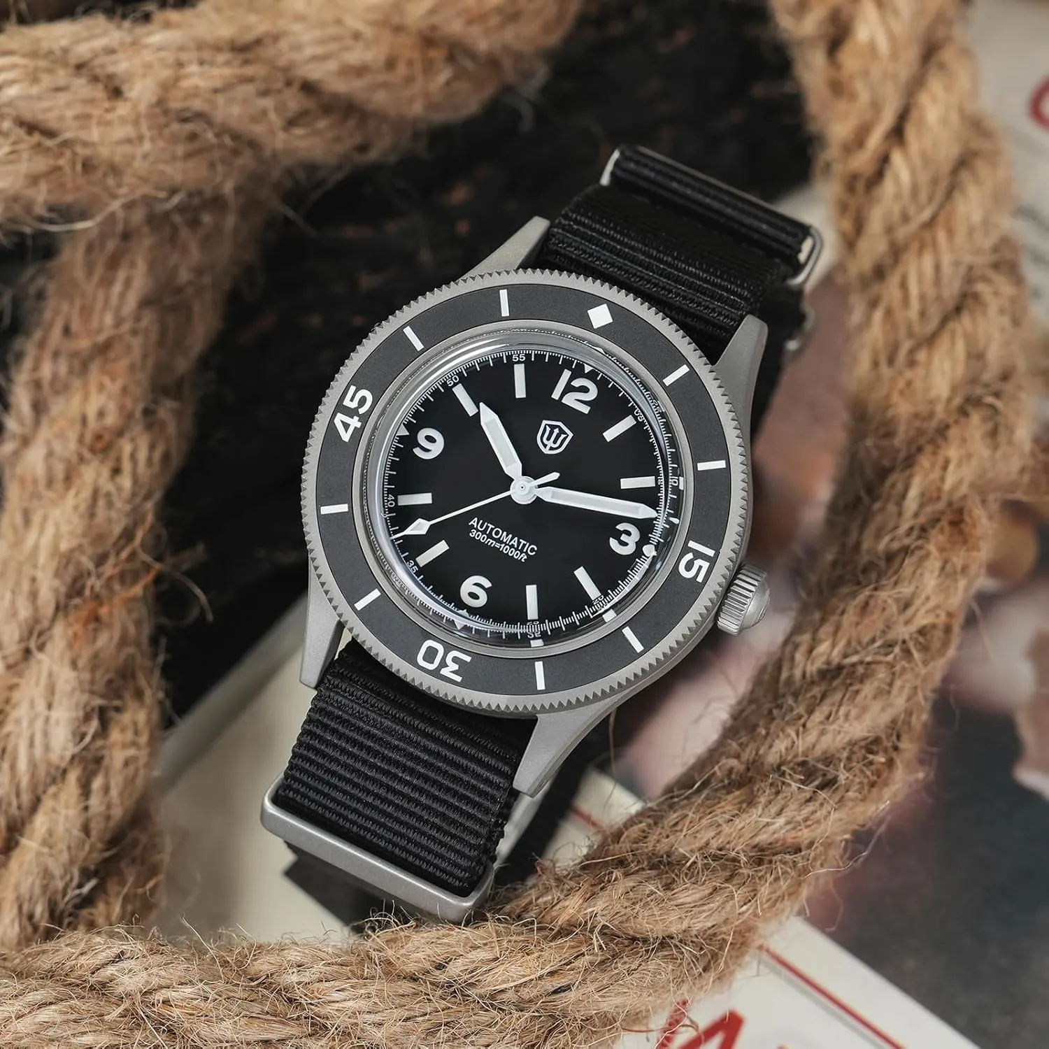 M Waterproof Mens Wristwatch slight resent chest casual morris Watchdives WD50-Fathoms Dive Watch V2 300 