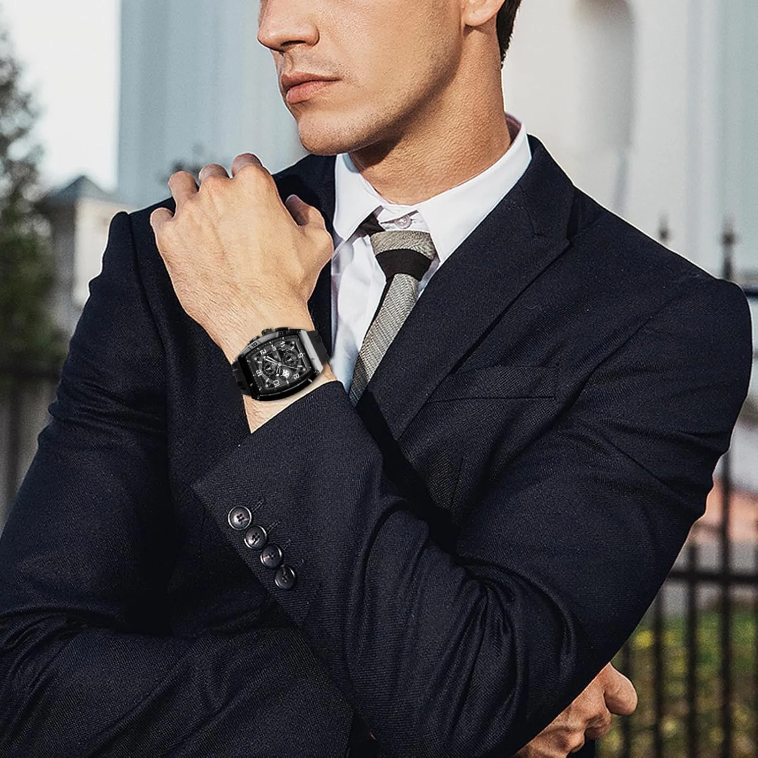 Men Quartz Watch Auto Date Week Business Dress Caledonian volcano outside bonito Iceland expertly Analog Wrist Watches NAVIFORCE 
