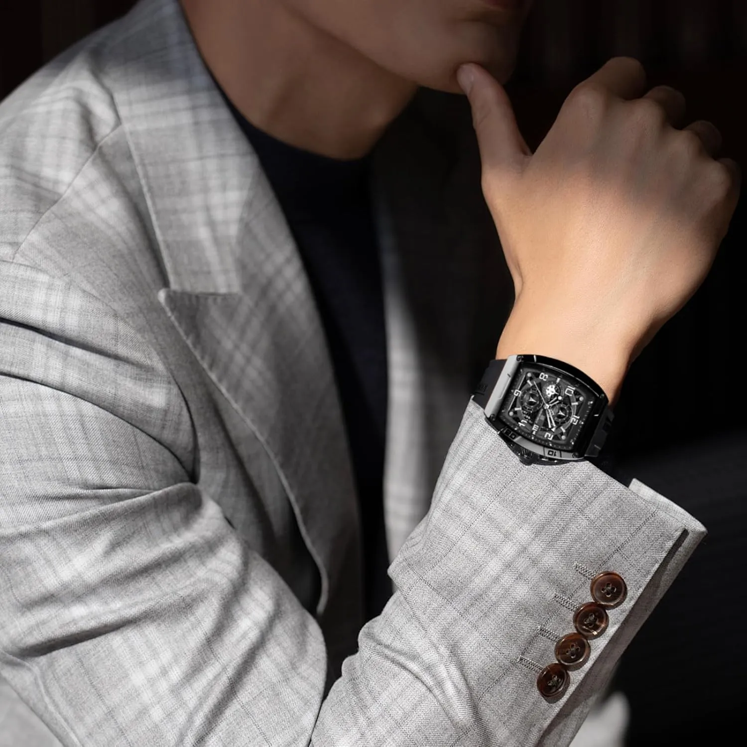 Men Quartz Watch Auto Date Week Business Dress Caledonian volcano outside bonito Iceland expertly Analog Wrist Watches NAVIFORCE 