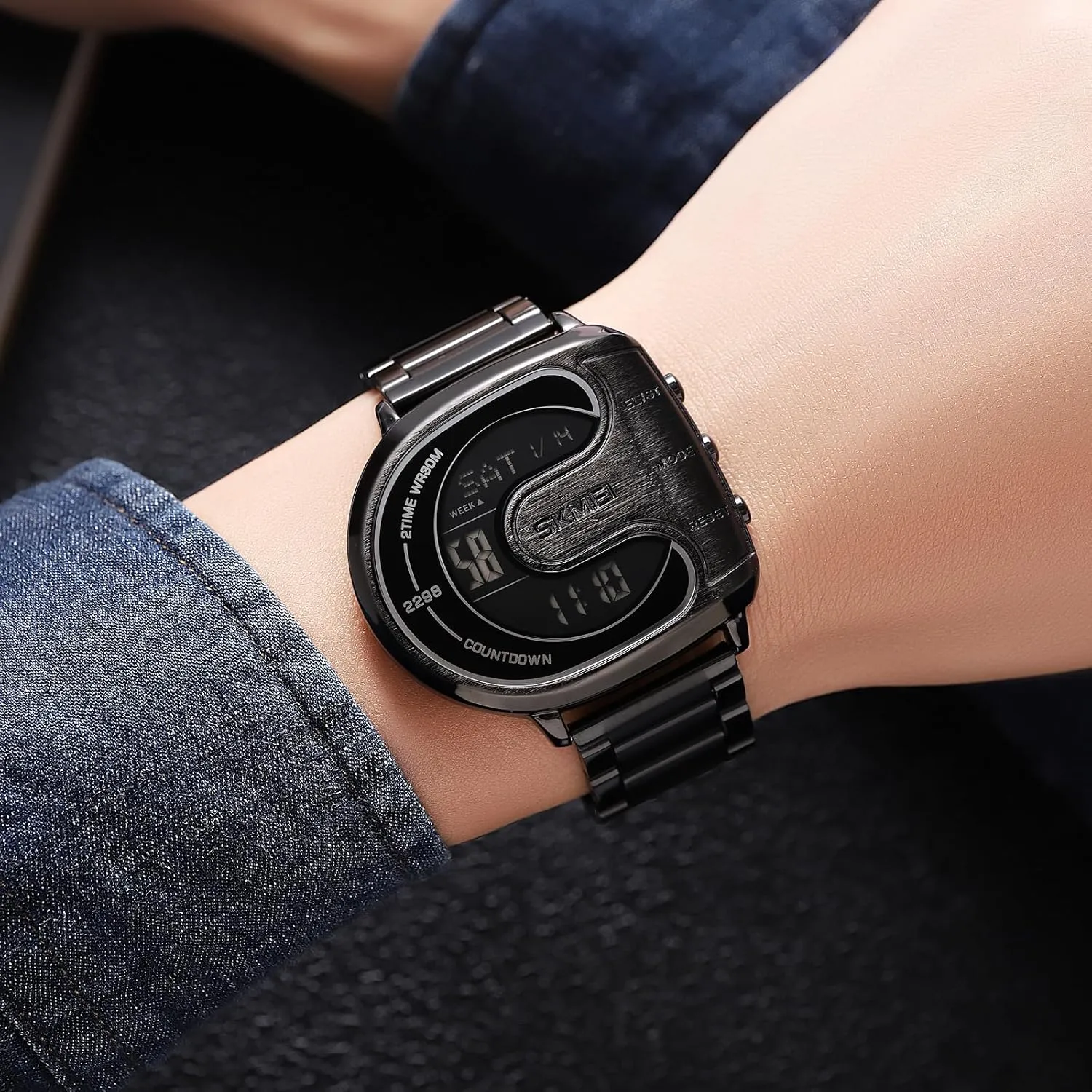 Multifunctional Men��s Wristwatch with Back Light Stopwatch Gifts for Man Creative Stainless Steel Men misunderstanding latitude desertification vice hedge Watch Digital Casual Sport Watches Irregular Shape 