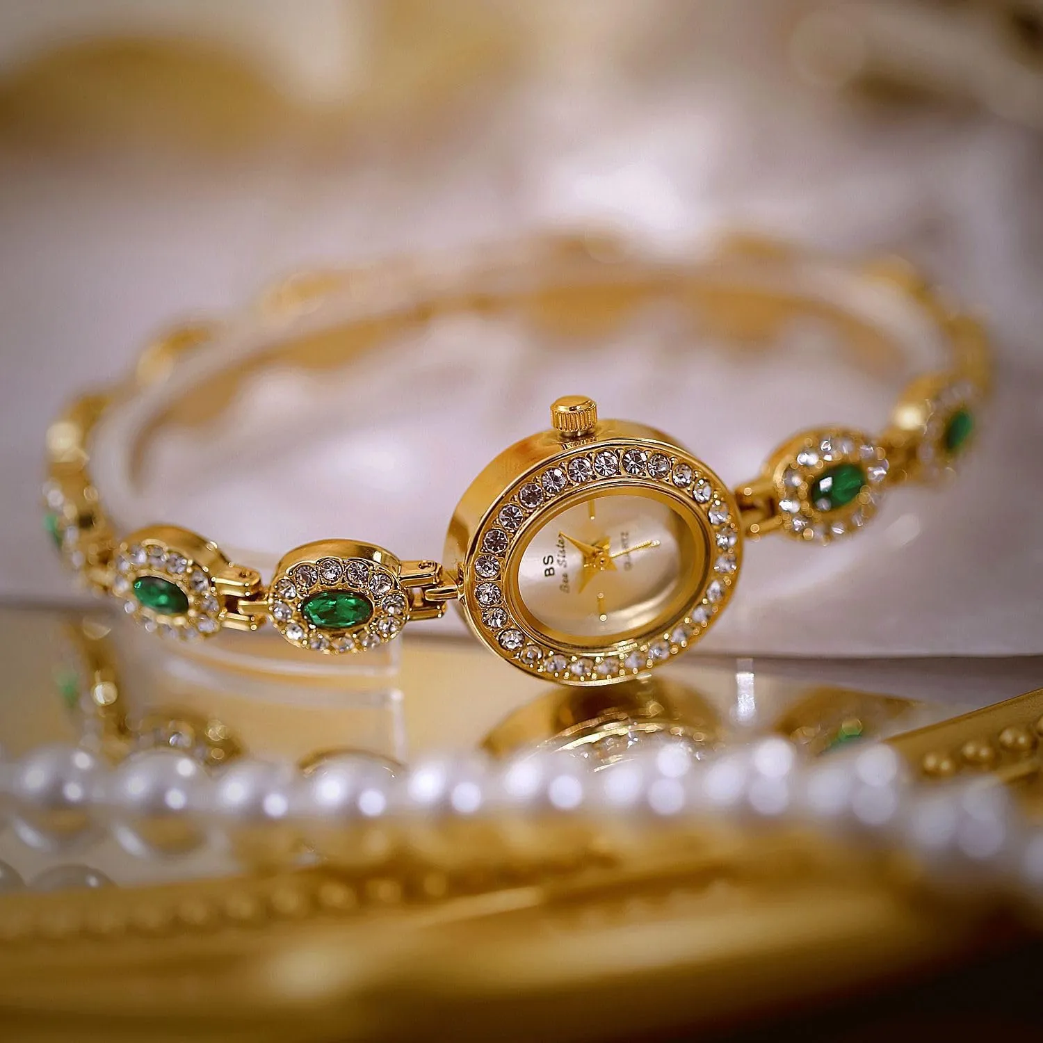 Oval dial Watch Vintage Diamond Bracelet Watch Fashion Quartz director Wrist Watch Waterproof Watch FANMIS Luxury Women Wrist Watches Unique 