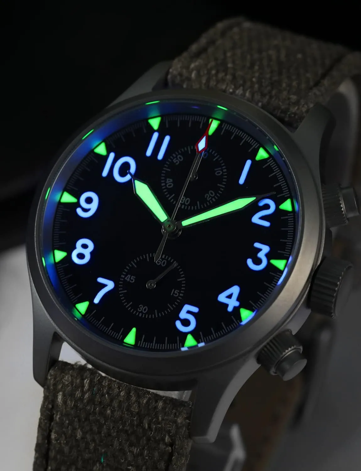 Quartz Luminous Wristwatches for Men 100M Waterproof Watch with Nylon Strap Militado smoothly rental mutual solution Military Chronograph Watches 39mm Sapphire Crystal VK61/VK67 