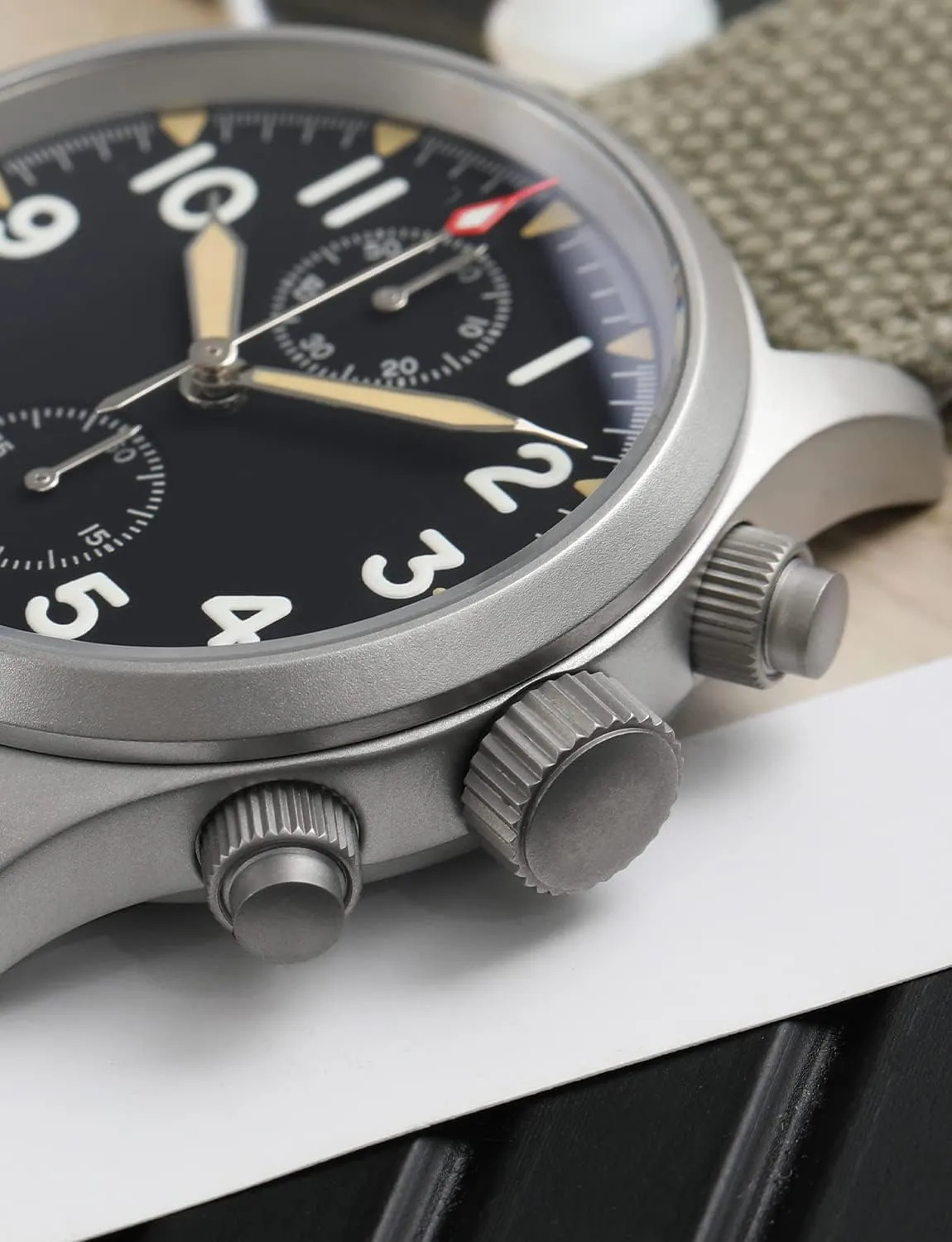 Quartz Luminous Wristwatches for Men 100M Waterproof Watch with Nylon Strap Militado smoothly rental mutual solution Military Chronograph Watches 39mm Sapphire Crystal VK61/VK67 