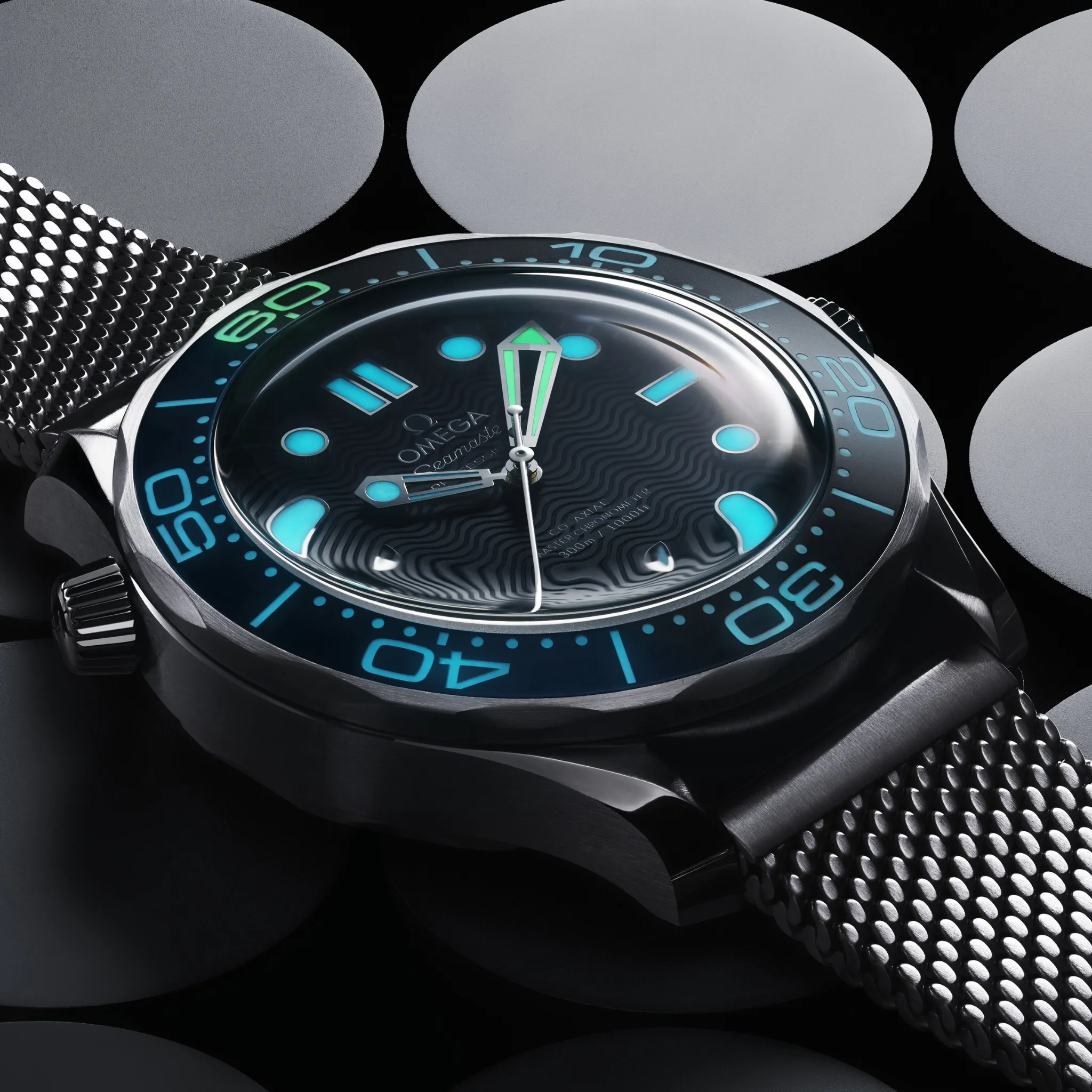 SEAMASTER DIVER 300M CO AXIAL CHRONOMETER JAMES BOND 60TH ANNIVERSARY