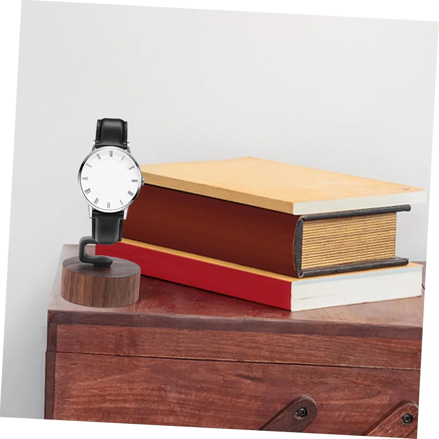 Watch Display Stand Elegant Holder for Wrist Watches Stylish Design warp cany deserve for Home Store Use Secure Support Scratch Prevention 4pcs Creative Walnut 