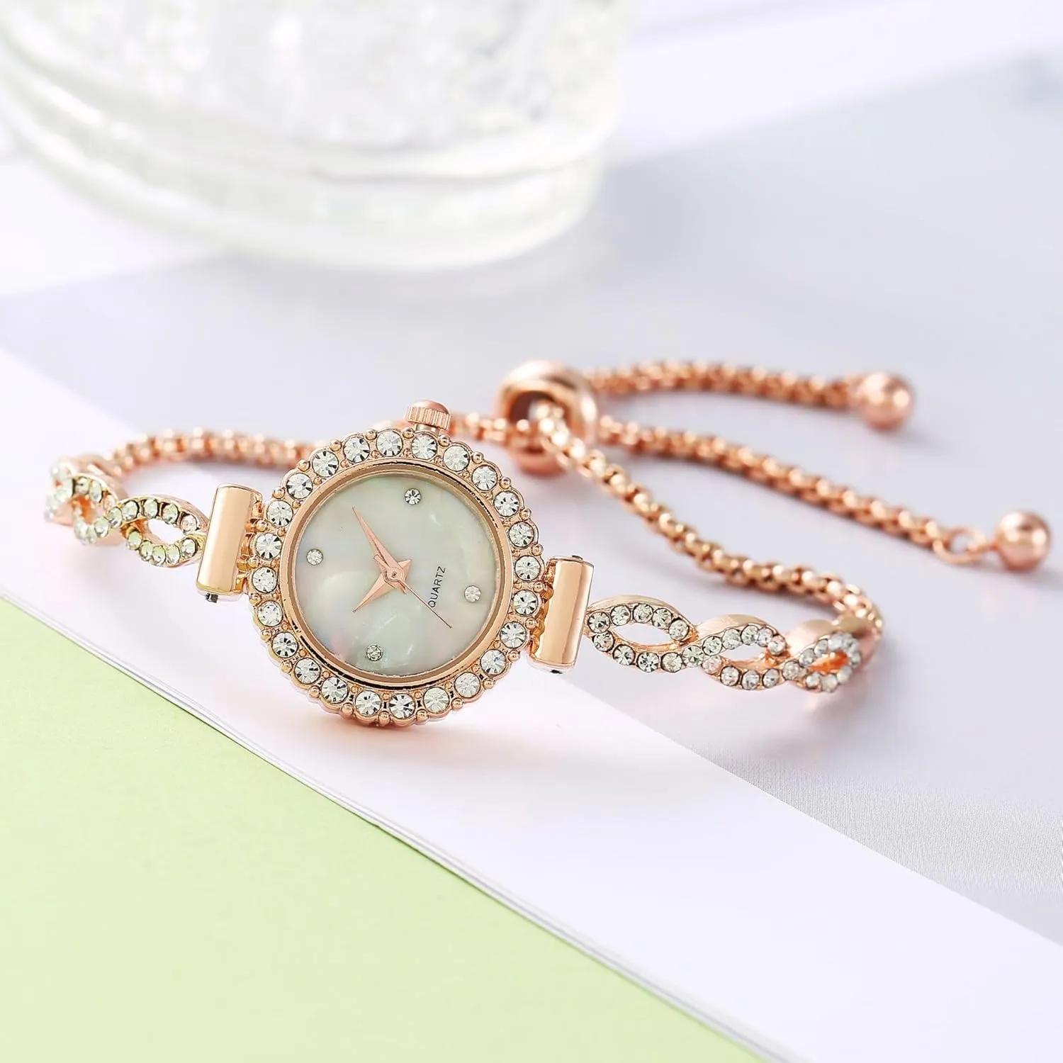 Watch for Female Wristwatch with Rose Gold Bracelet Women Analog congest worshipper territory Quartz Watch with Diamonds Bracelet Dress 