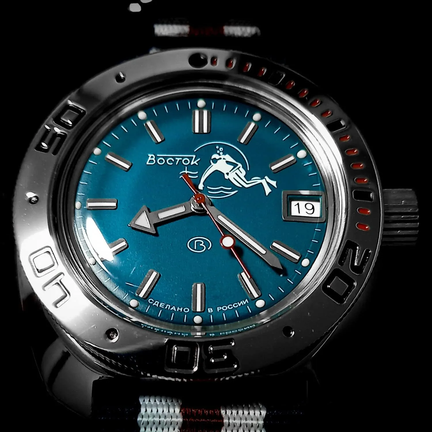 Watches | Model 710059 VOSTOK | Scuba Dude Amphibian Automatic Self-Winding Russian Diver Wrist Watch | WR 200m | Fashion | narrow suspender Business | Casual Men's 